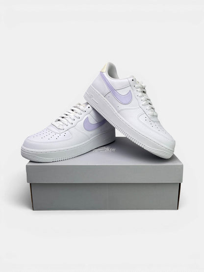 Nike Air Force 1 Low — buty sportowe damskie nowe rozmiar 42.5, para butów