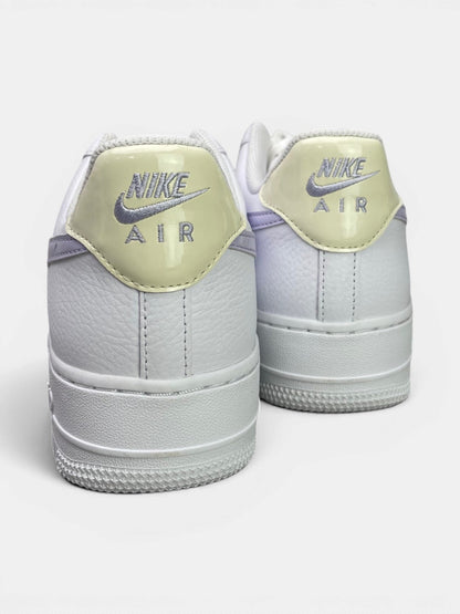 Nike Air Force 1 Low — buty sportowe damskie nowe rozmiar 42.5, widok z tyłu