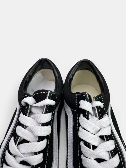 Vans Sneakers — buty sportowe damskie nowe rozmiar 35, widok z góry