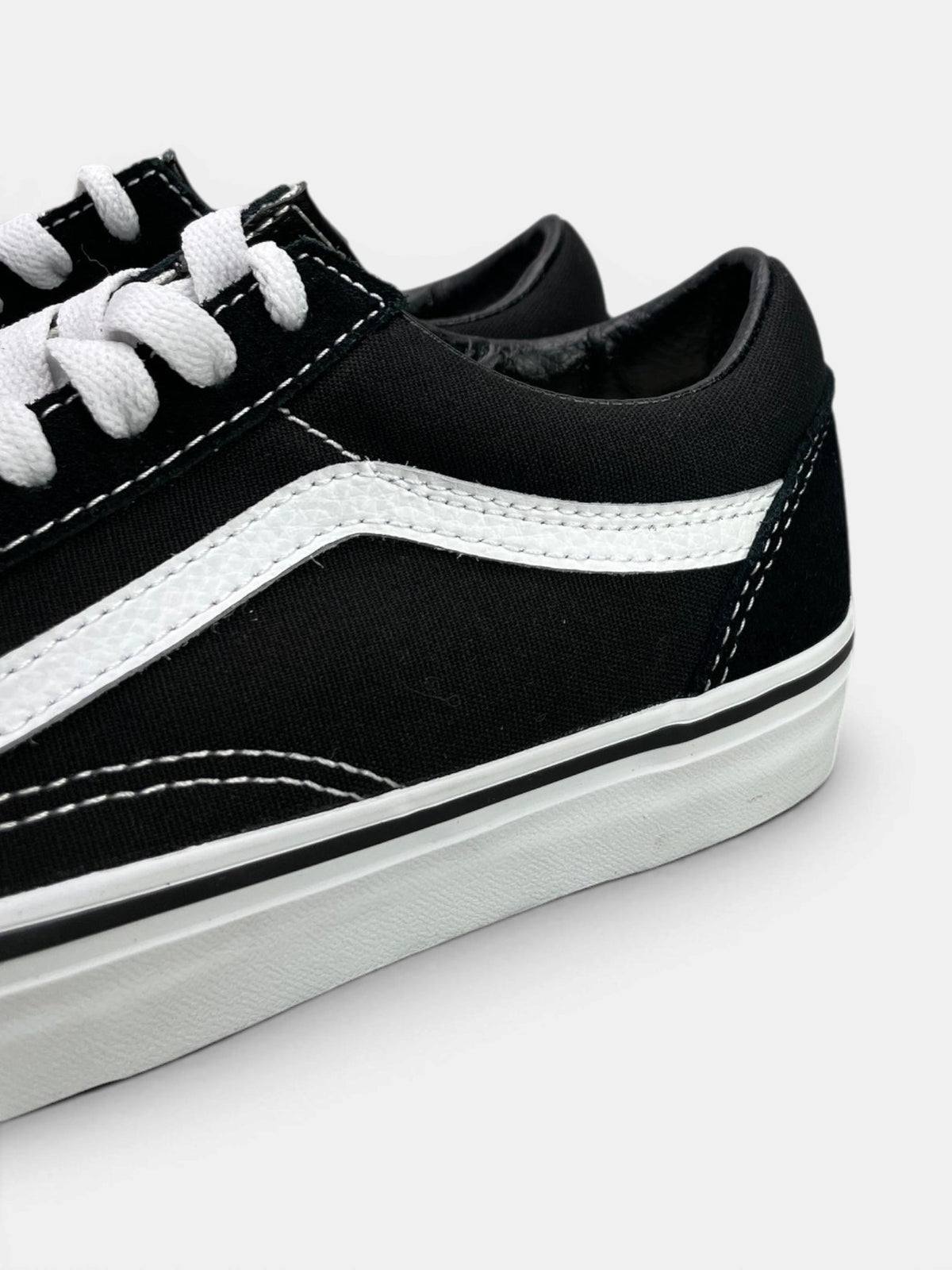 Vans Sneakers — buty sportowe damskie nowe rozmiar 35, detal