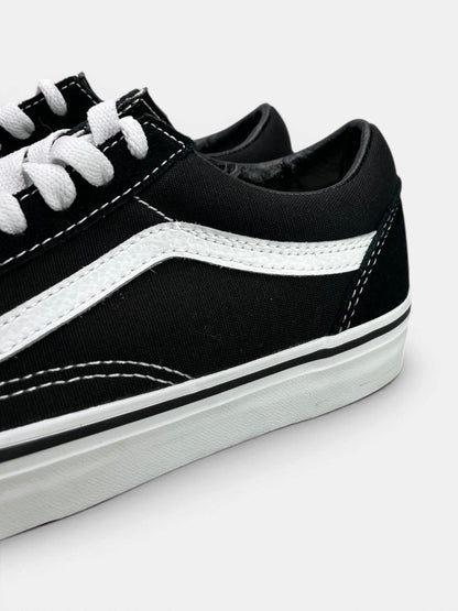 Vans Sneakers — buty sportowe damskie nowe rozmiar 35, detal