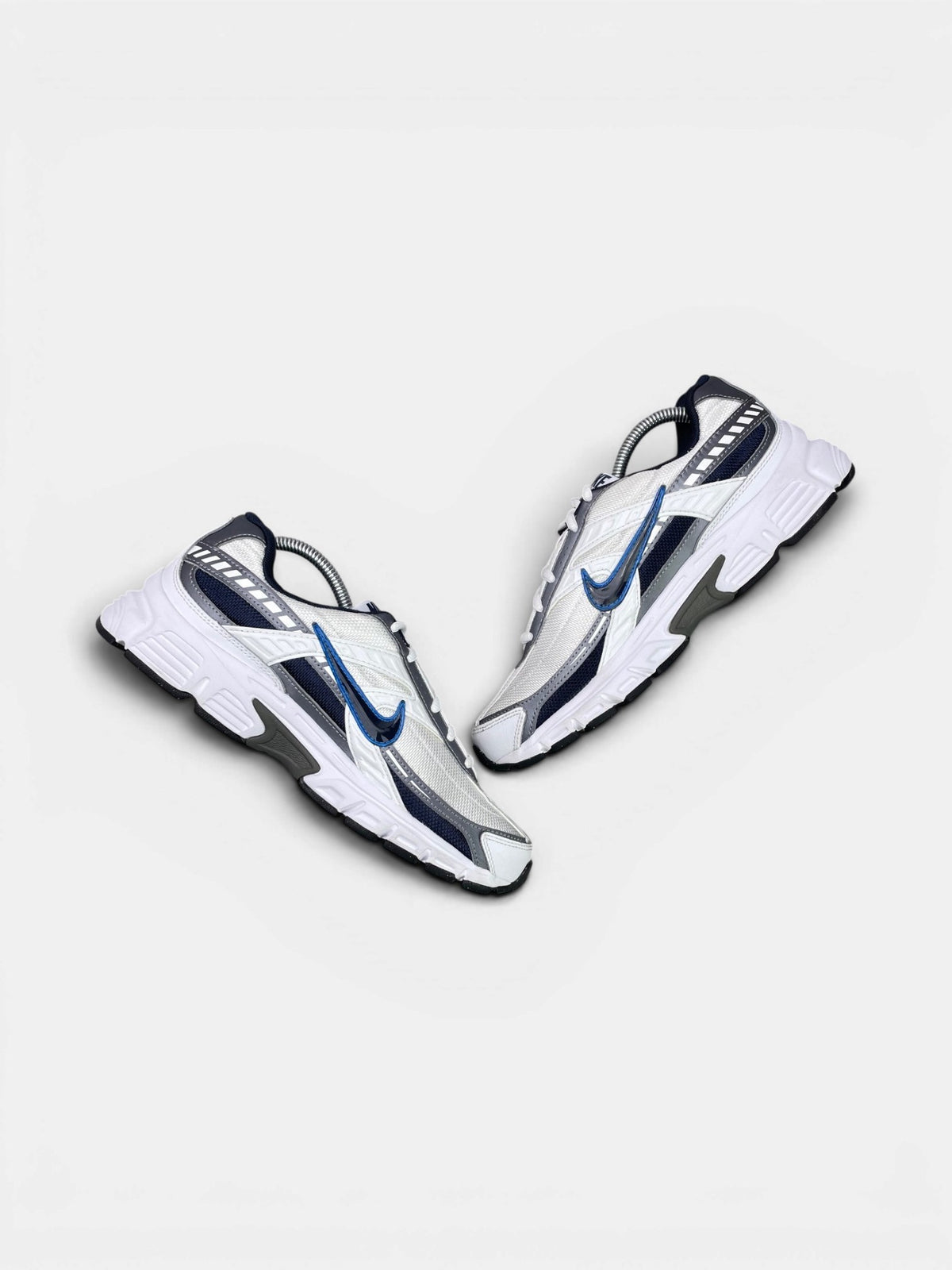 Nike Initiator — buty sportowe męskie w bardzo dobrym stanie rozmiar 42, para butów