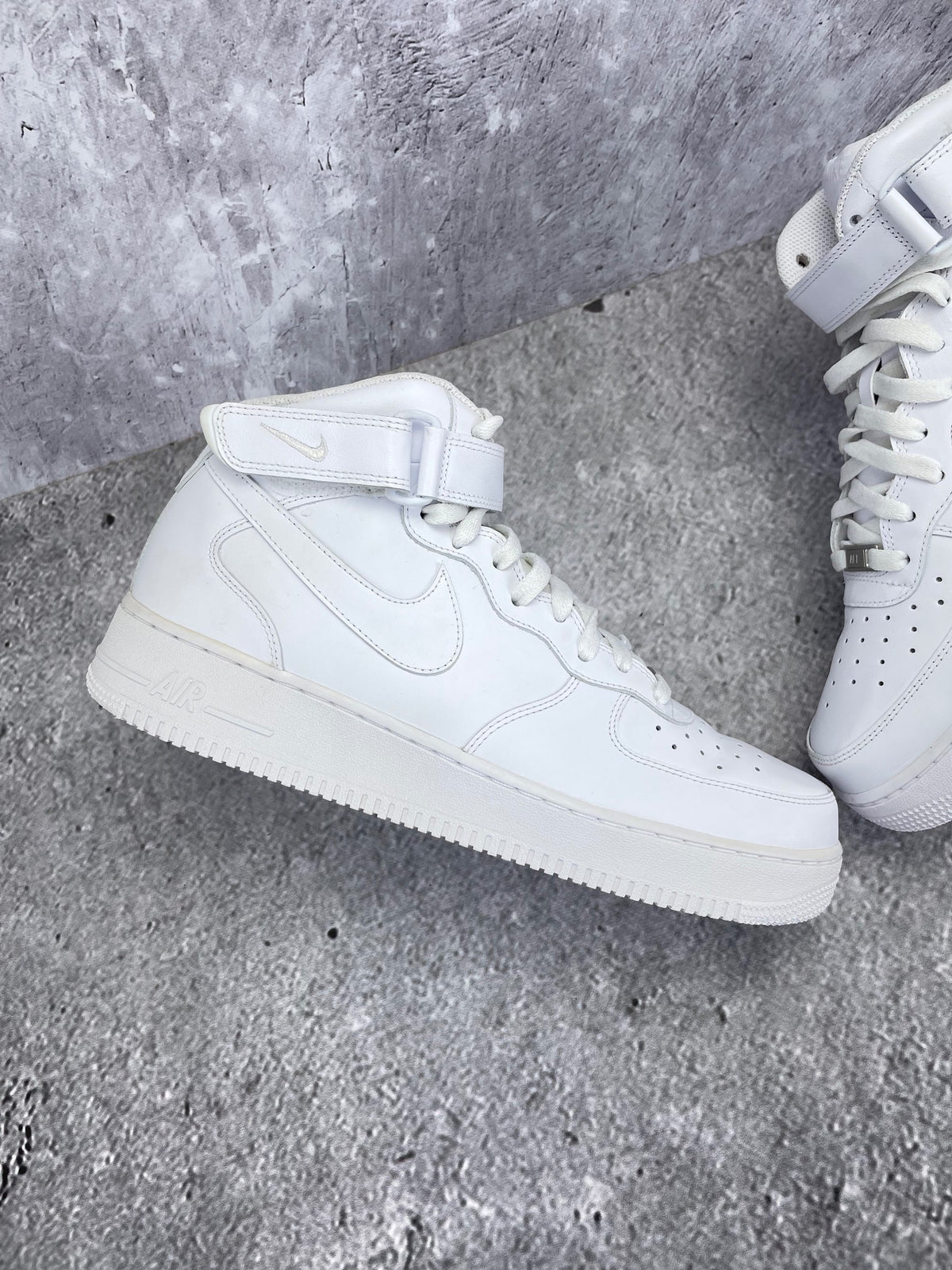 Nike Air Force 1 Mid rozmiar 46
