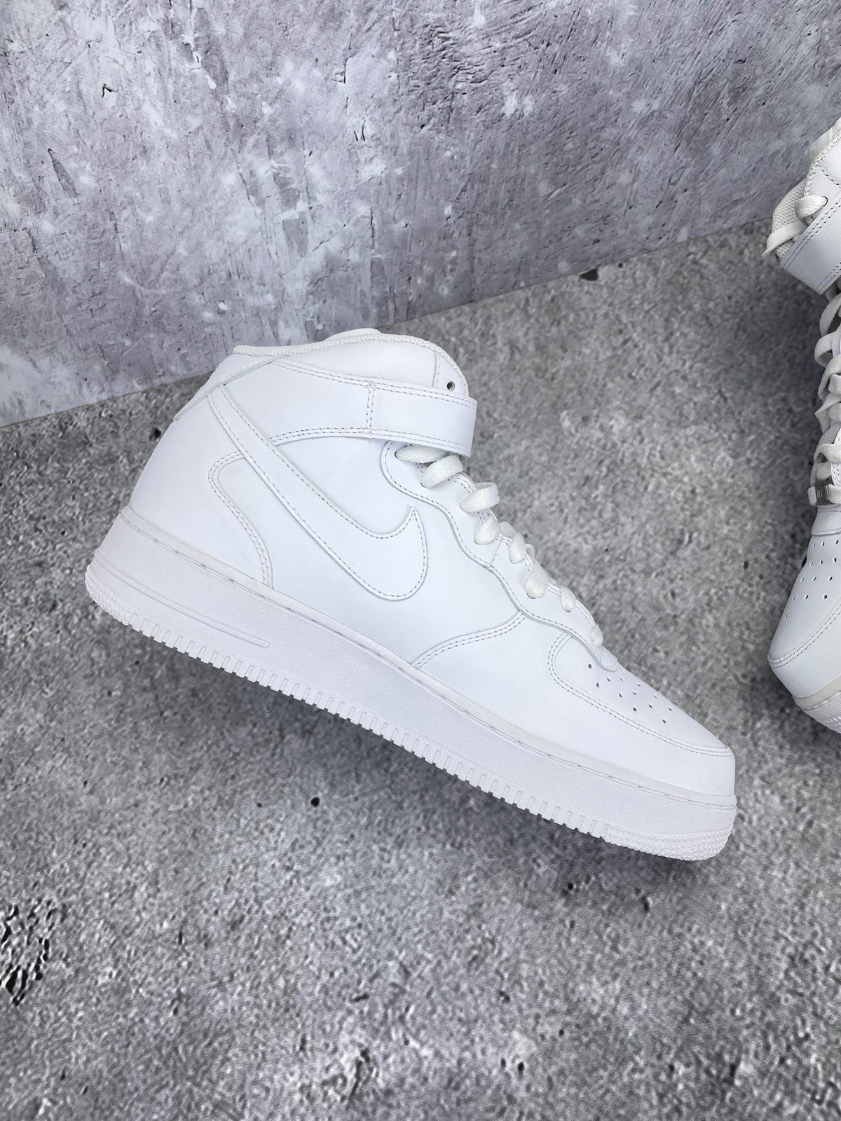 Nike Air Force 1 Mid rozmiar 46