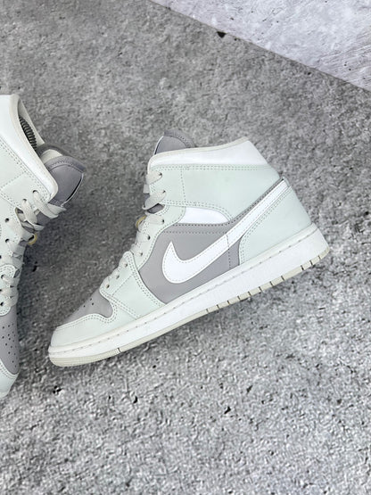 Nike Air Jordan 1 Mid rozmiar 39