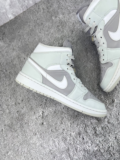 Nike Air Jordan 1 Mid rozmiar 39