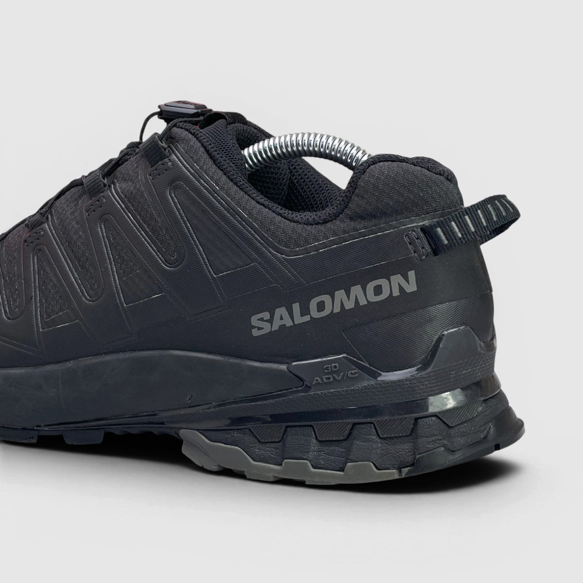 Salomon Xa Pro 3D V9 — buty sportowe męskie w bardzo dobrym stanie rozmiar 42.5, detal