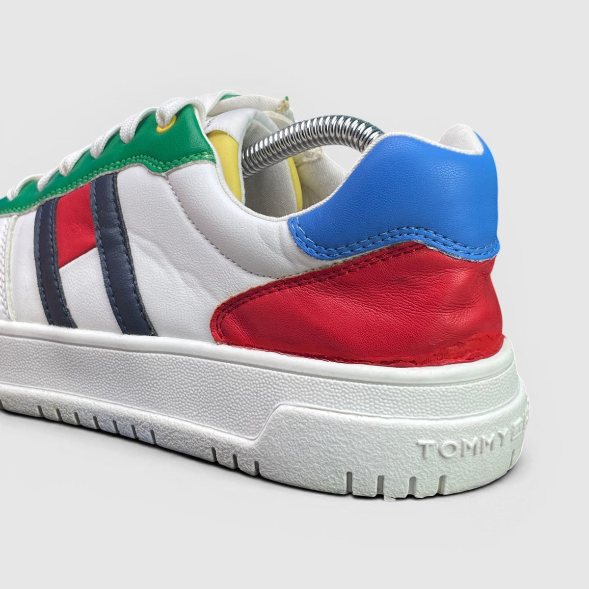 Tommy Hilfiger Flag Low Cut Lace-Up — buty sportowe damskie w bardzo dobrym stanie rozmiar 39, detal