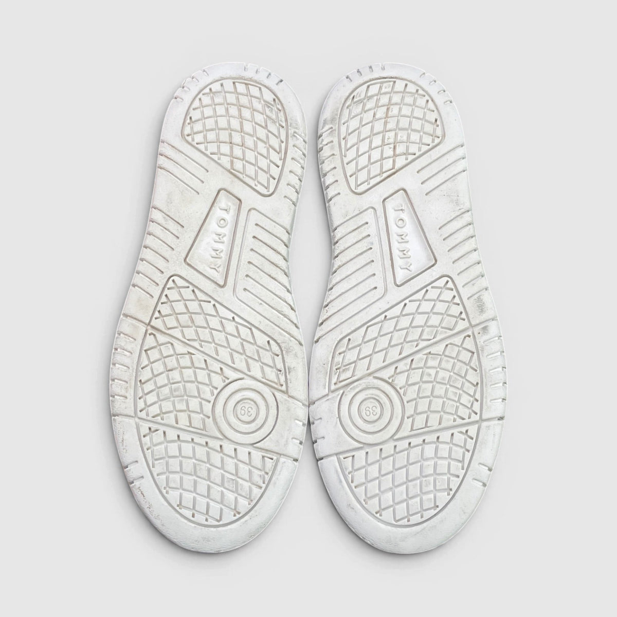 Tommy Hilfiger Flag Low Cut Lace-Up — buty sportowe damskie w bardzo dobrym stanie rozmiar 39, podeszwa