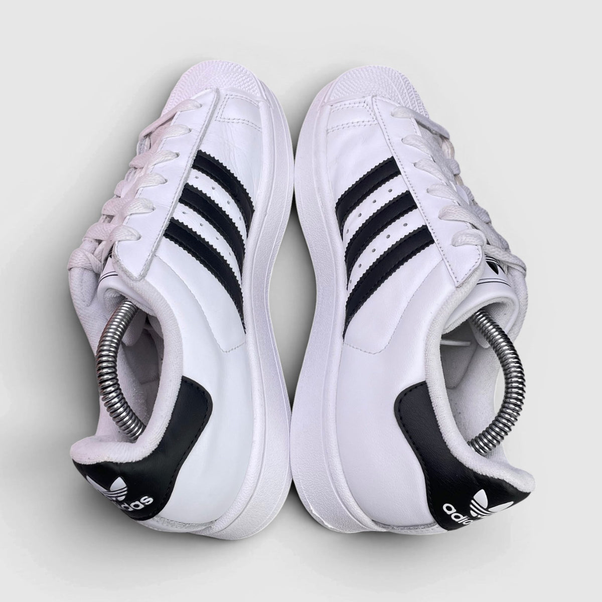 Adidas Superstar II Cloud White Black — buty sportowe damskie w bardzo dobrym stanie rozmiar 38, widok z góry