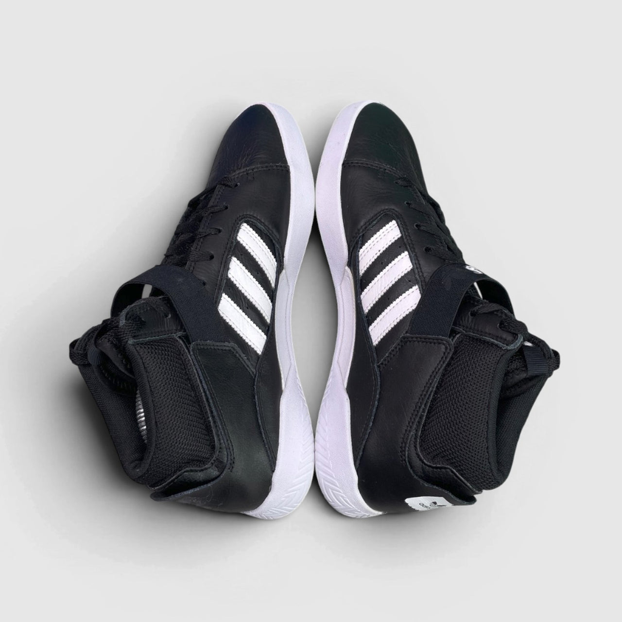 Adidas VRX Mid — buty sportowe damskie w bardzo dobrym stanie rozmiar 40 2/3, widok z góry