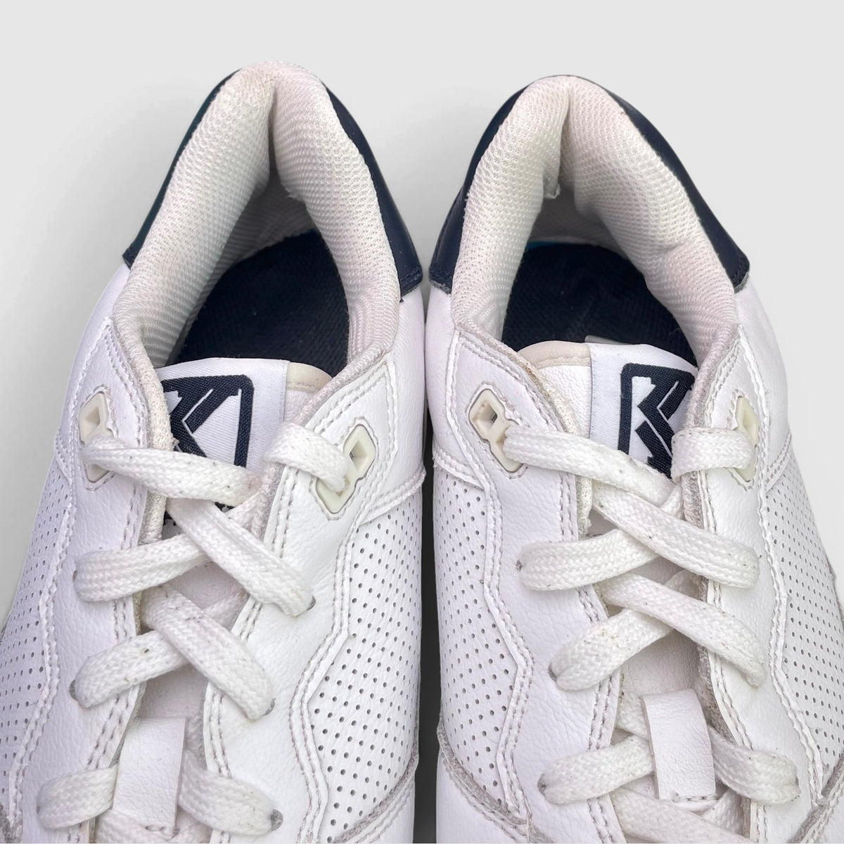 Karl Kani Sneakers — buty sportowe męskie w bardzo dobrym stanie rozmiar 46, widok z góry