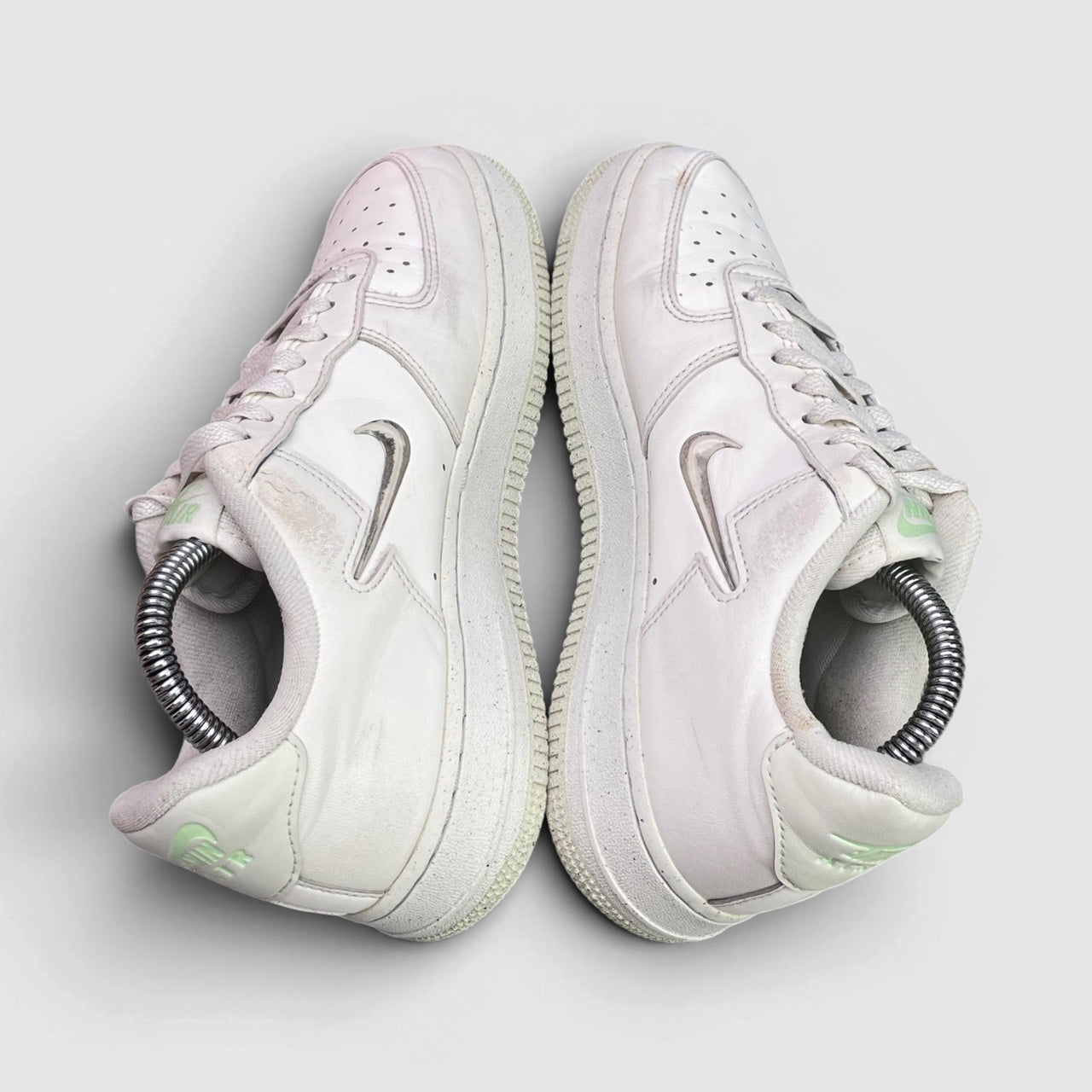 Nike Air Force 1 Low SE Next Nature Sail — buty sportowe damskie w bardzo dobrym stanie rozmiar 38, widok z góry