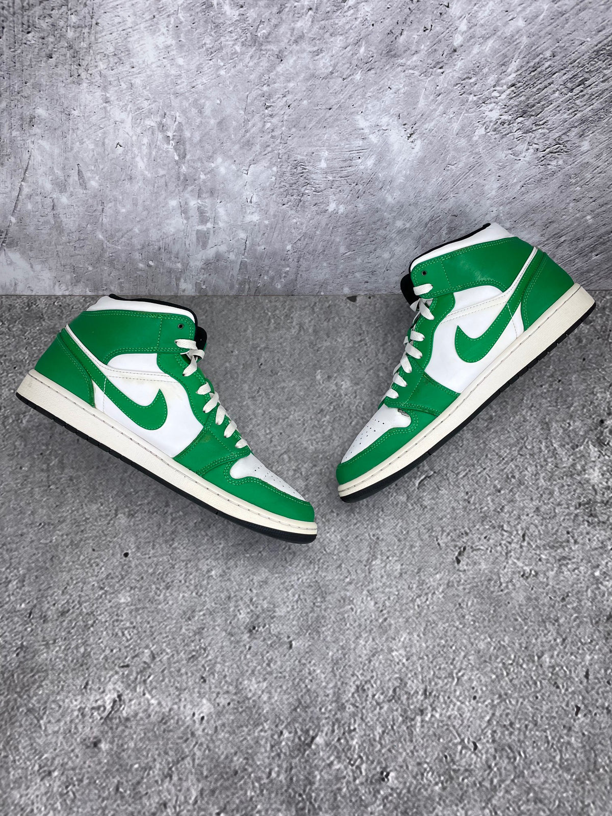 Nike Air Jordan 1 Mid rozmiar 44.5