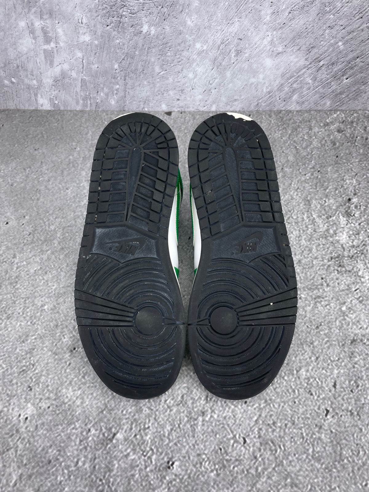 Nike Air Jordan 1 Mid rozmiar 44.5