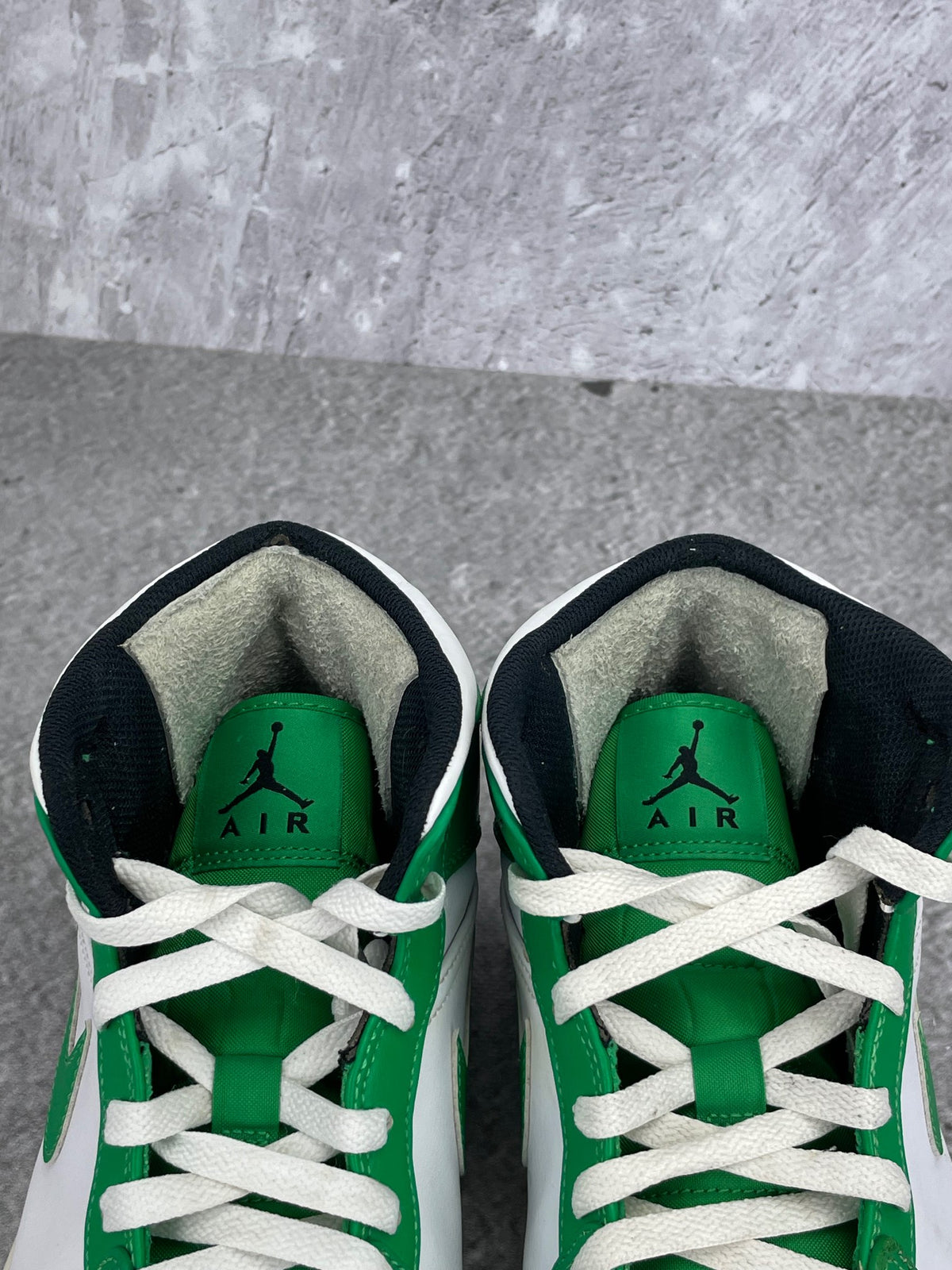 Nike Air Jordan 1 Mid rozmiar 44.5