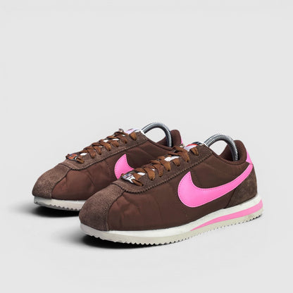Nike Classic Cortez — buty sportowe damskie w bardzo dobrym stanie rozmiar 37.5, para butów