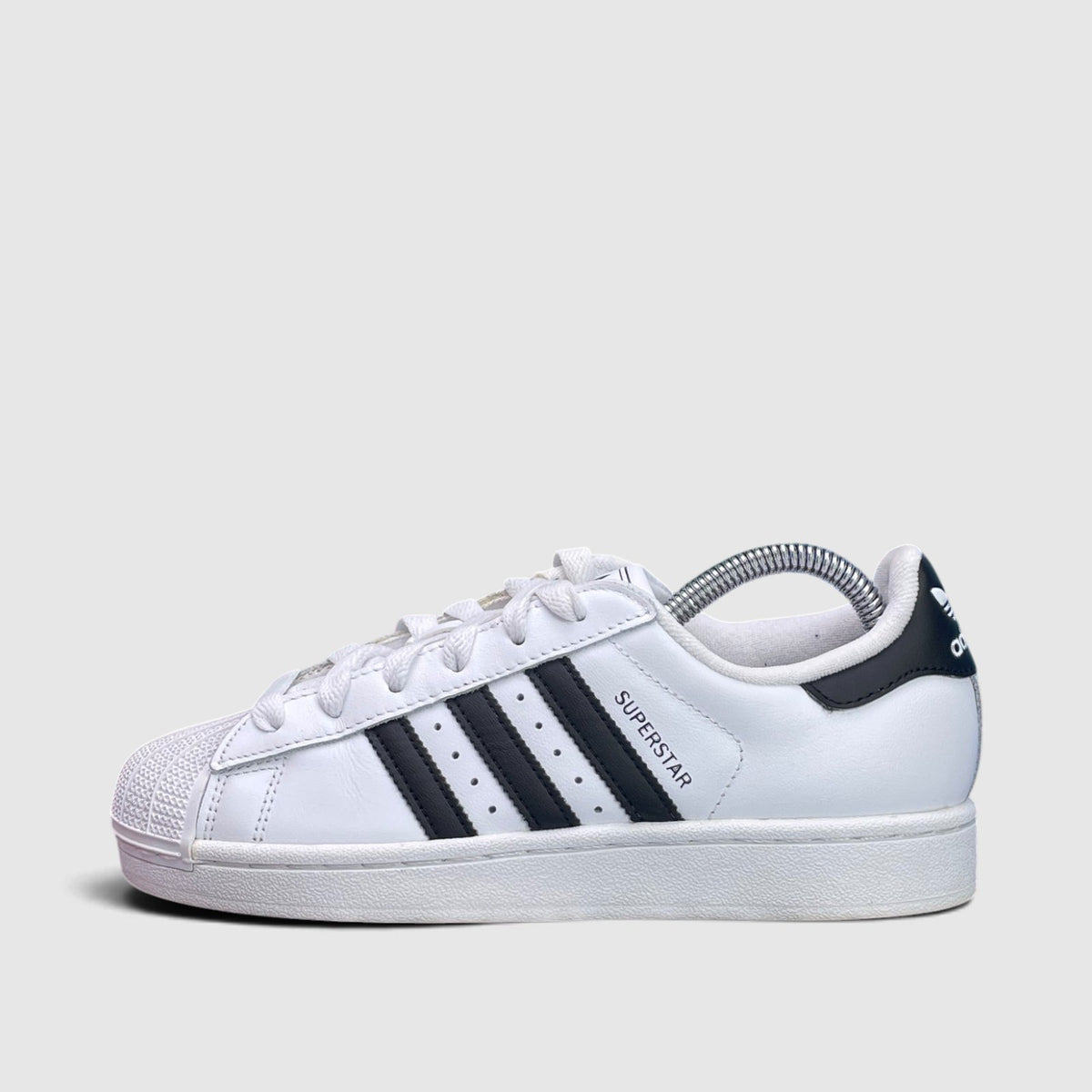 Adidas Superstar II Cloud White Black — buty sportowe damskie w bardzo dobrym stanie rozmiar 37 1/3, widok z boku