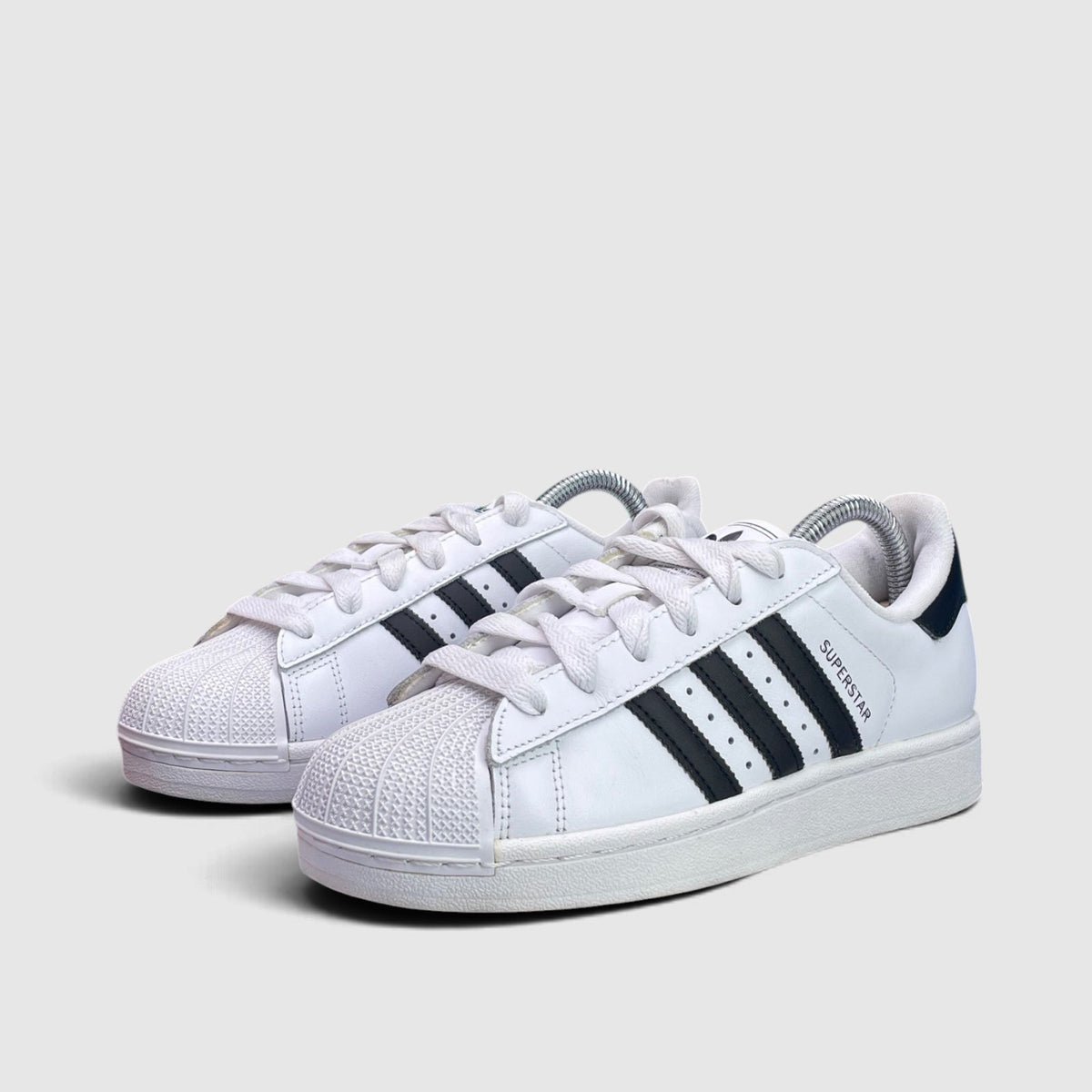 Adidas Superstar II Cloud White Black — buty sportowe damskie w bardzo dobrym stanie rozmiar 37 1/3, boczny profil