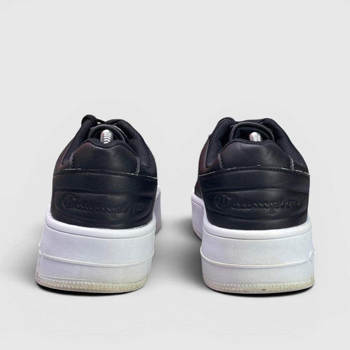 Champion Rebound — buty sportowe damskie w bardzo dobrym stanie rozmiar 38, widok z tyłu
