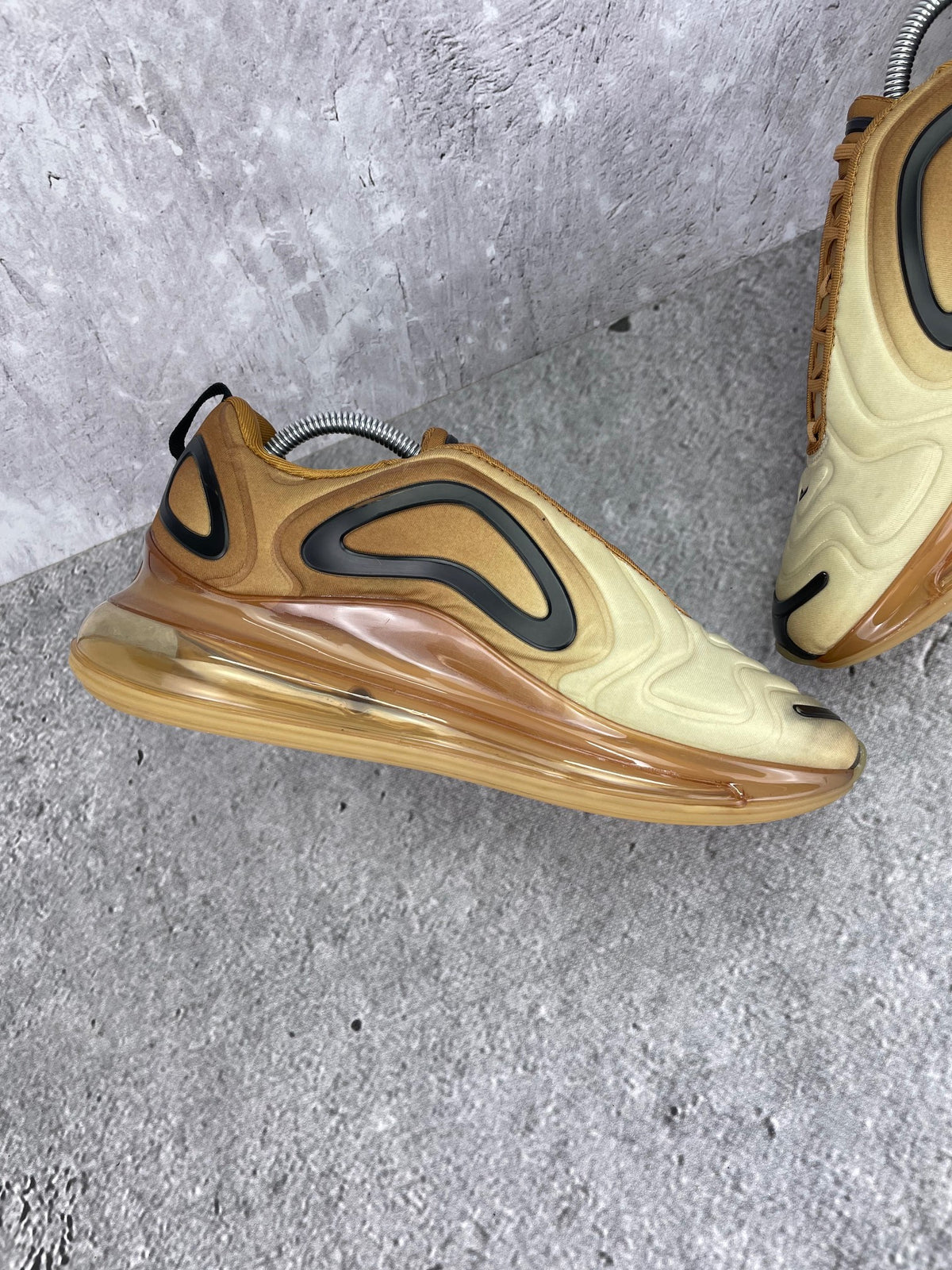 Nike Air Max 720 rozmiar 43