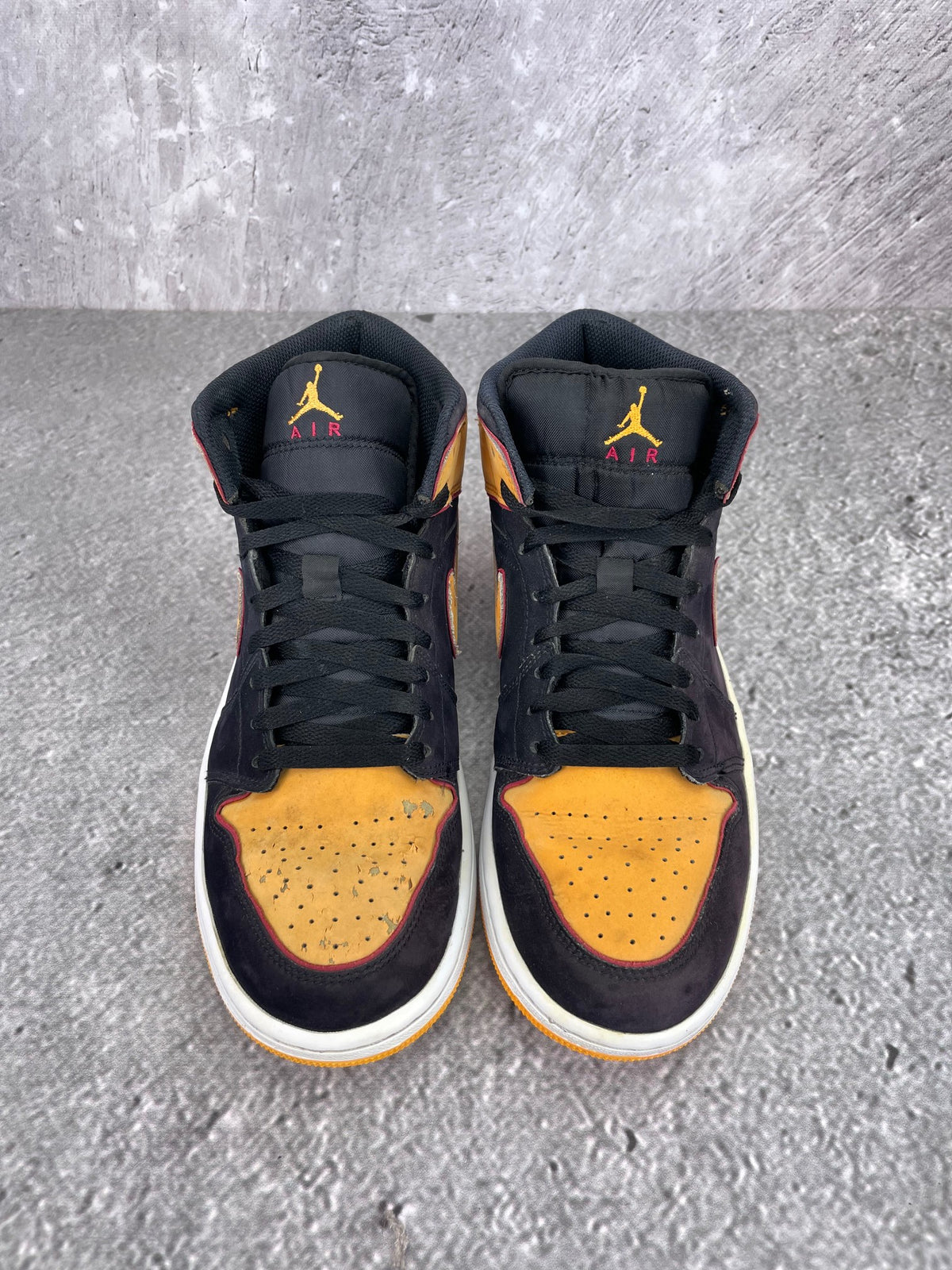 Nike Air Jordan 1 Mid rozmiar 42.5
