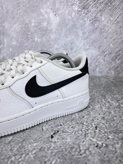 Nike Air Force 1 Low White Black - buty sportowe, opcjonalne zdjęcie 1