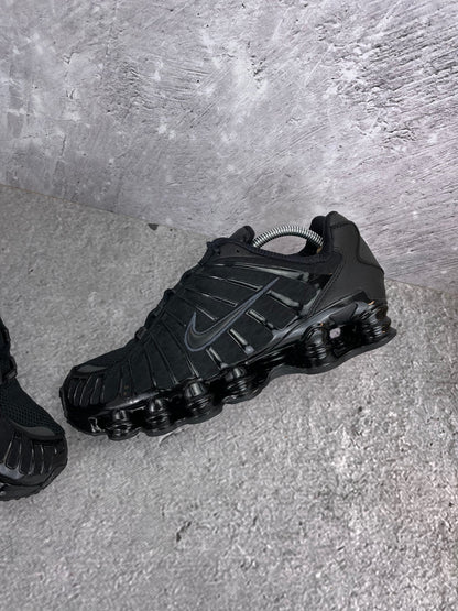 Nike Shox TL Metallic Hematite - buty sportowe, widok z góry na wewnętrzną stronę butów