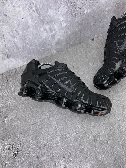 Nike Shox TL Metallic Hematite - buty sportowe, wewnętrzny panel lewego buta