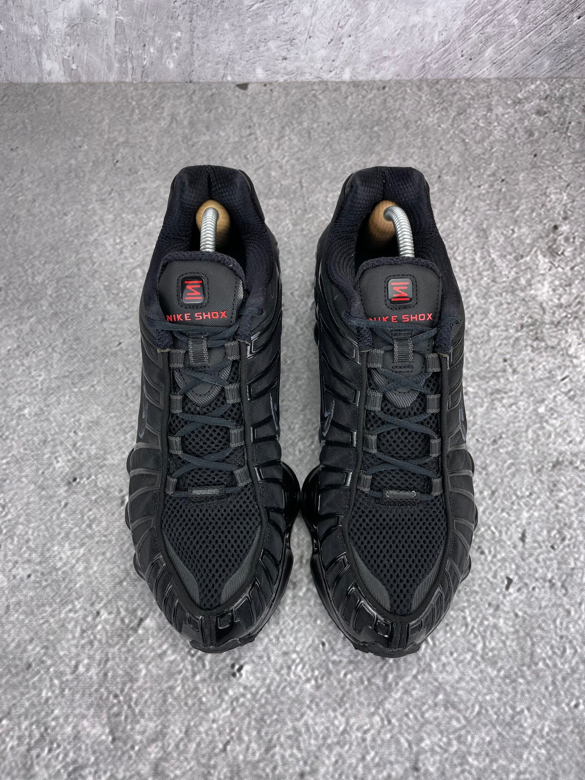 Nike Shox TL Metallic Hematite - buty sportowe, widok z góry
