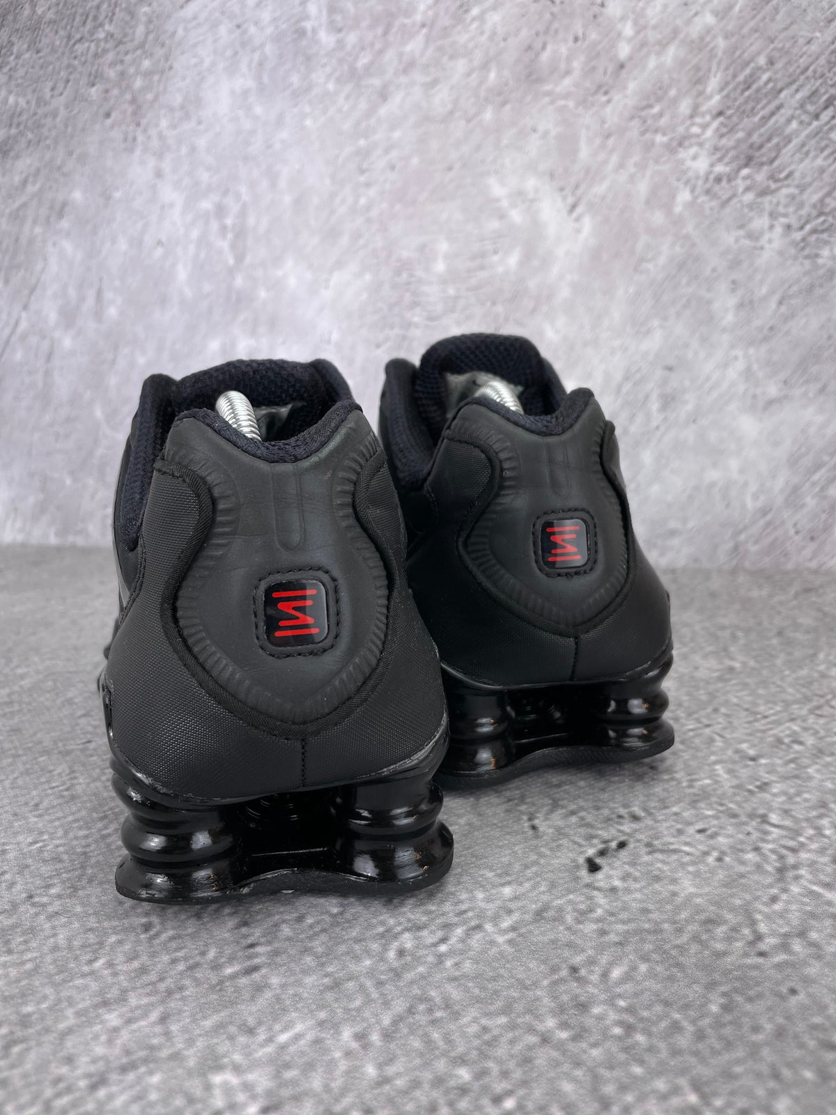 Nike Shox TL Metallic Hematite - buty sportowe, widok z tyłu