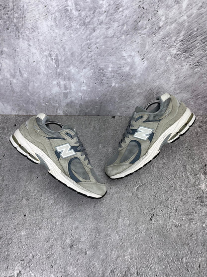New Balance 2002R M2002RST - buty sportowe, widok z góry na zewnętrzną stronę butów