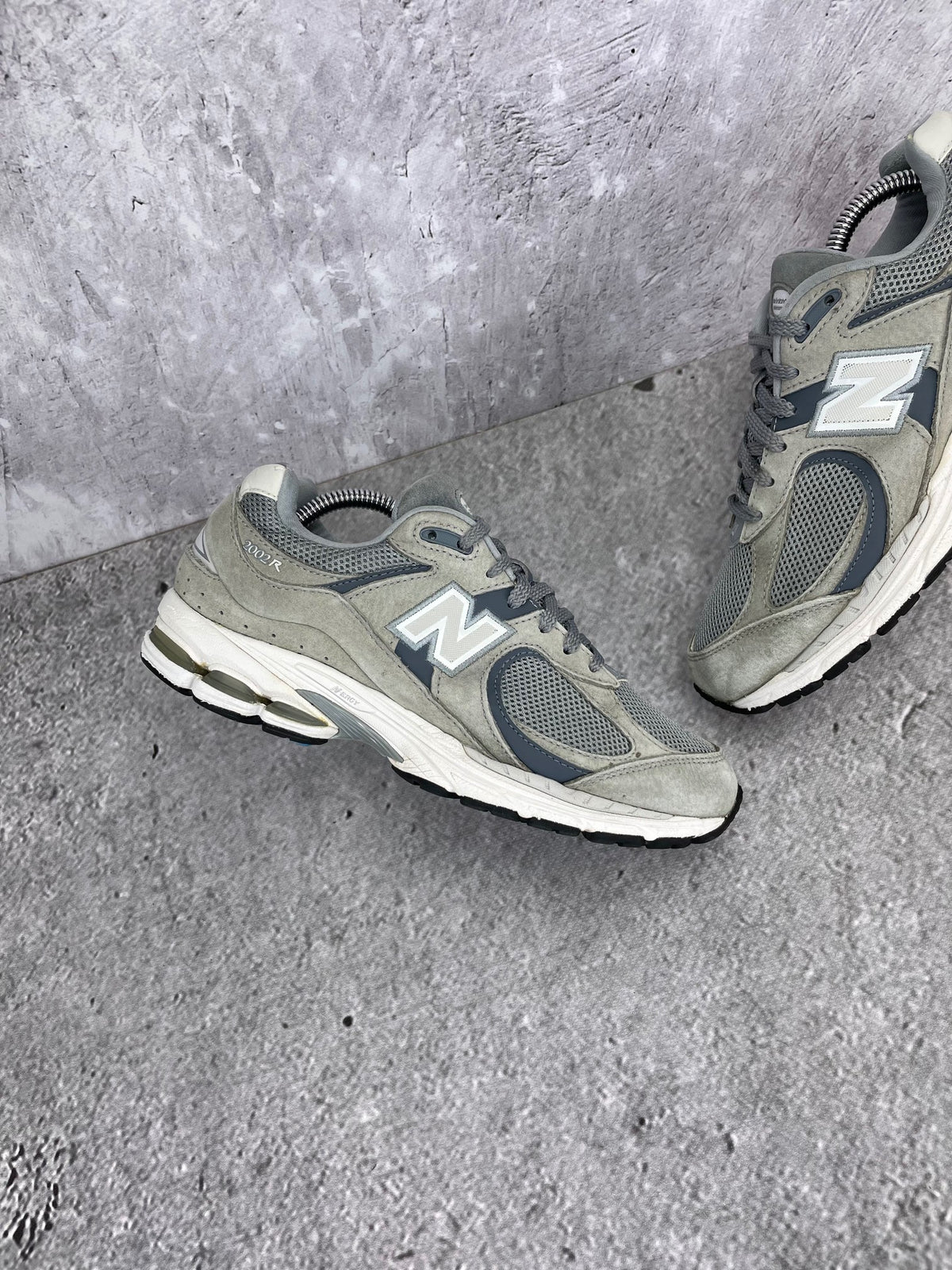 New Balance 2002R M2002RST - buty sportowe, zewnętrzny panel lewego buta