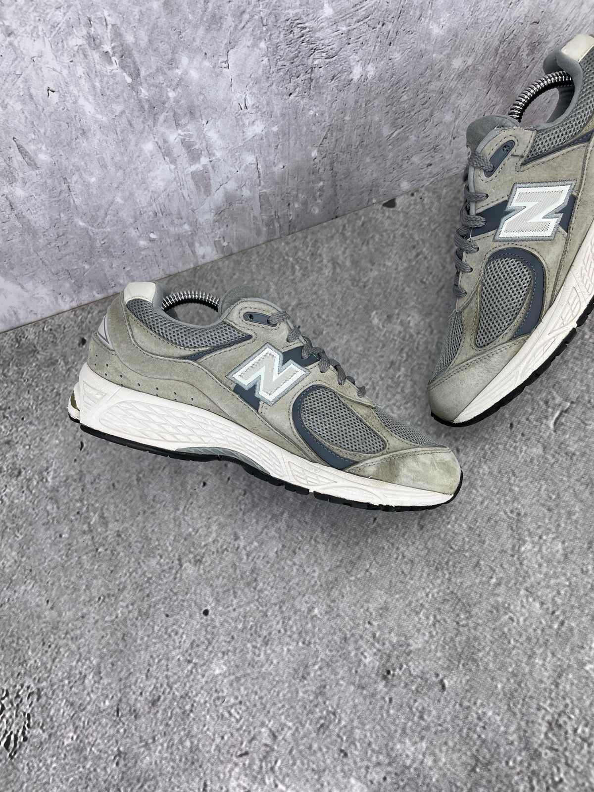 New Balance 2002R M2002RST - buty sportowe, wewnętrzny panel lewego buta