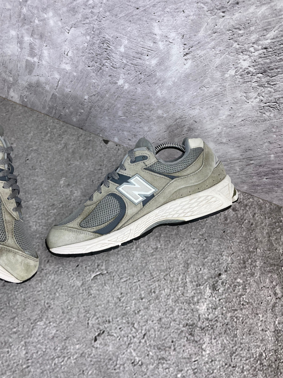 New Balance 2002R M2002RST - buty sportowe, wewnętrzny panel prawego buta