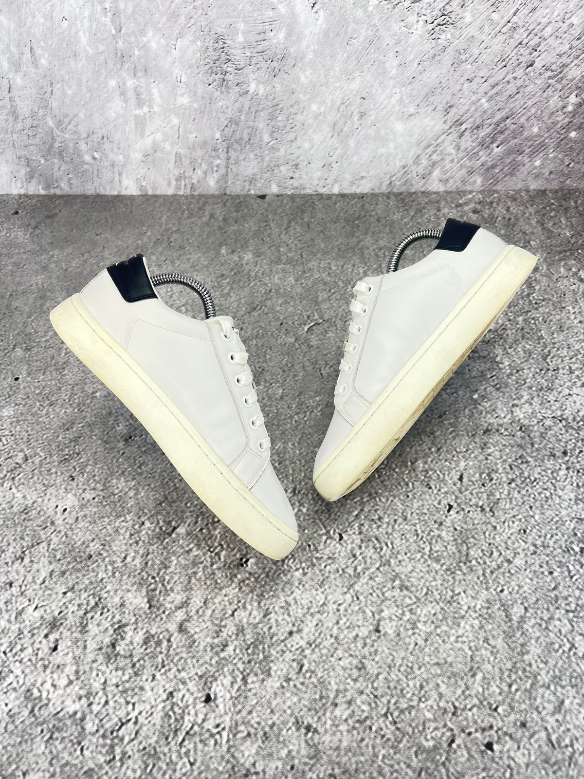 Calvin Klein Classic Cupsole Mono Lth UW0YW01269 - buty sportowe, widok z góry na wewnętrzną stronę butów