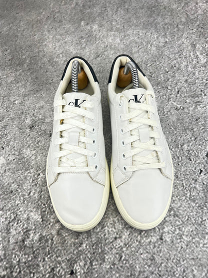 Calvin Klein Classic Cupsole Mono Lth UW0YW01269 - buty sportowe, widok z góry