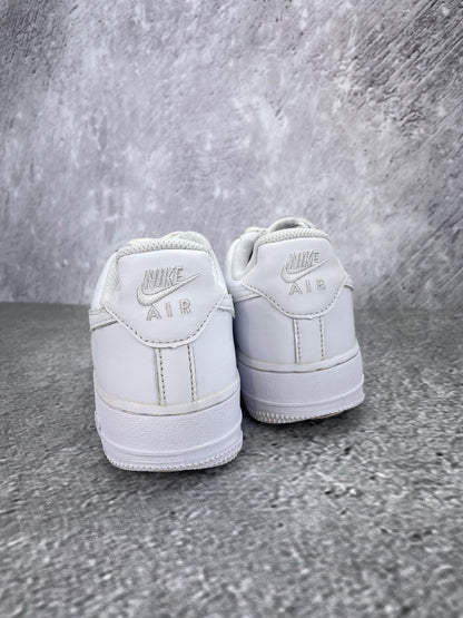 Nike Air Force 1 Low Triple White - buty sportowe, widok z tyłu
