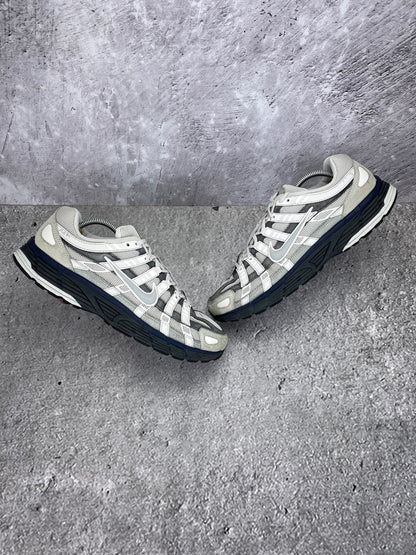 Nike P-6000 Photon Dust Anthracite - buty sportowe, widok z góry na zewnętrzną stronę butów