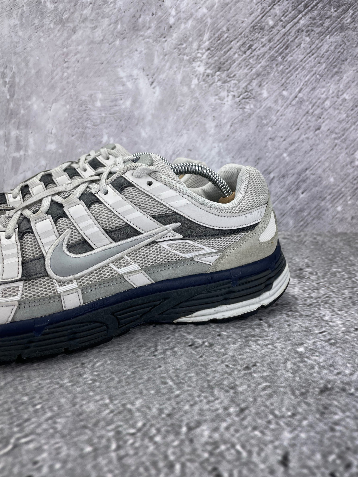 Nike P-6000 Photon Dust Anthracite - buty sportowe, opcjonalne zdjęcie 1
