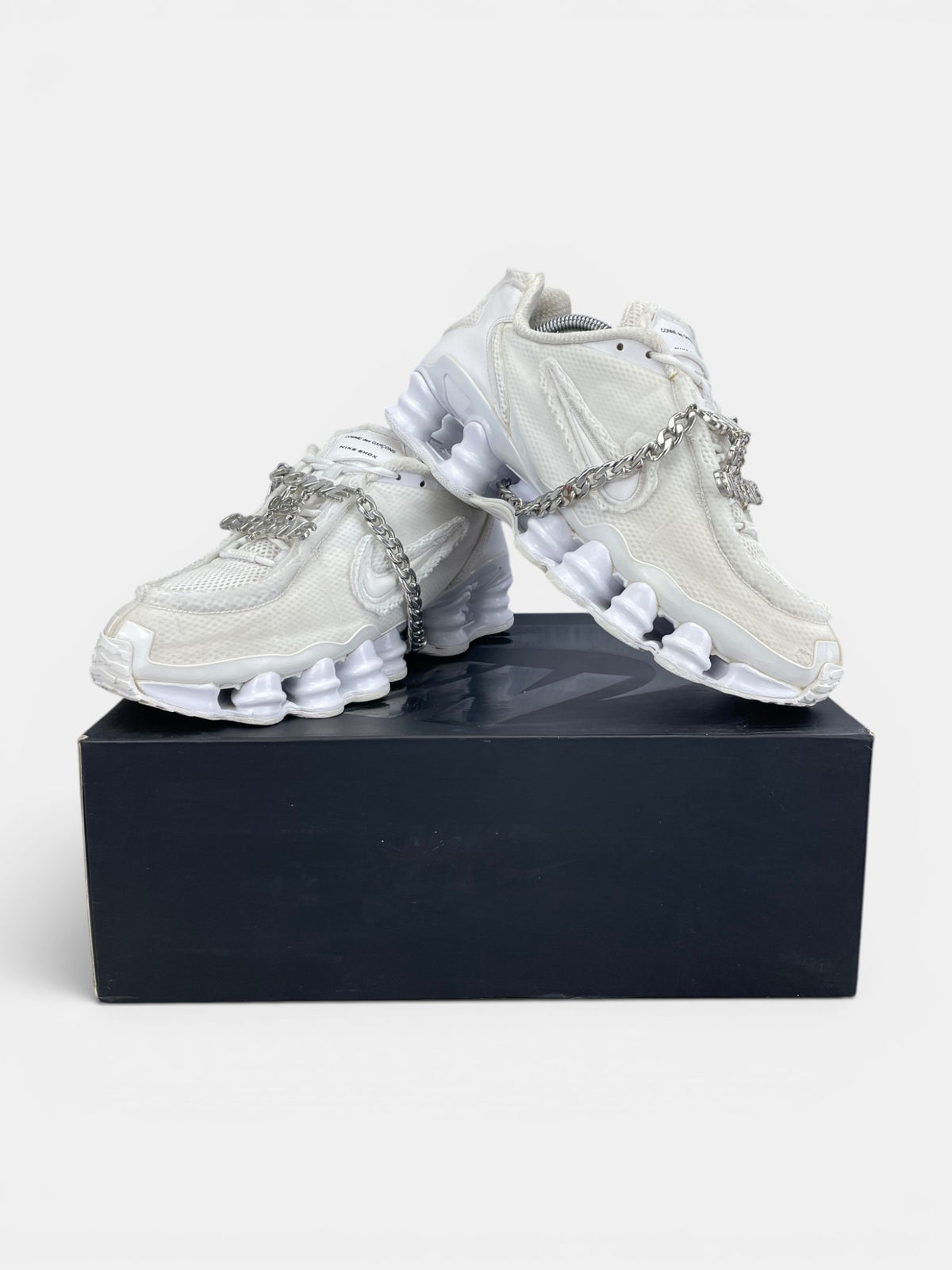 Nike Shox TL / CDG Triple White - buty sportowe, boczny profil