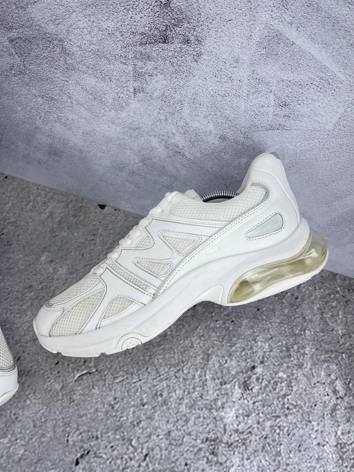 Michael Kors Kit Trainer Extreme 42S3KIFS3L - buty sportowe, widok z góry na wewnętrzną stronę butów
