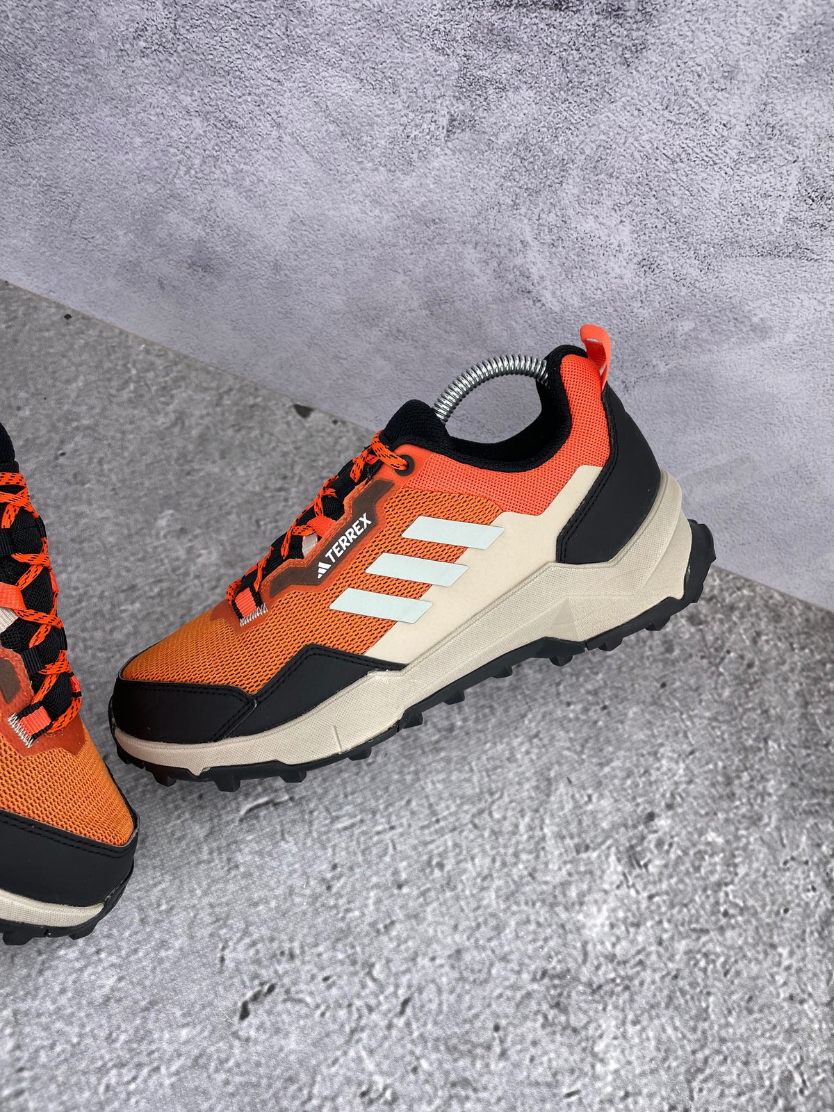 Adidas Terrex IF4871 - buty sportowe, widok z góry na wewnętrzną stronę butów