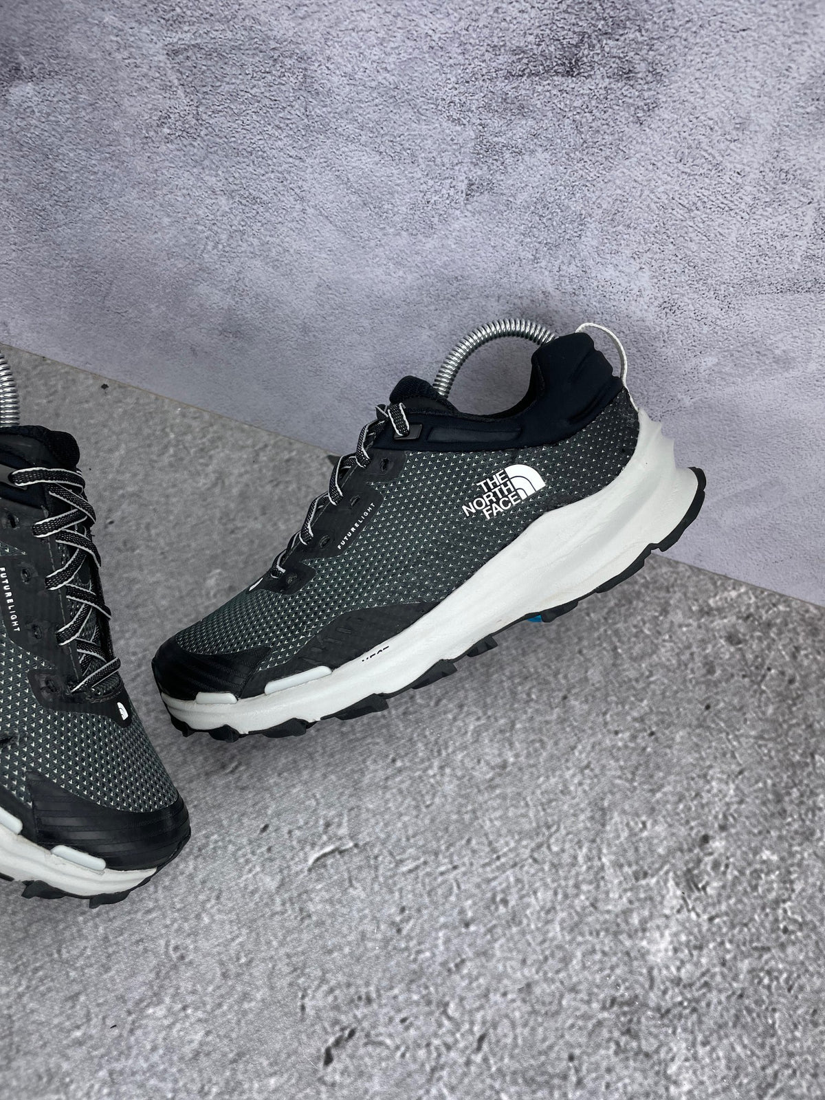 The North Face Vectiv Fastpack Futurelight NF0A5JCZ - buty sportowe, widok z góry na wewnętrzną stronę butów