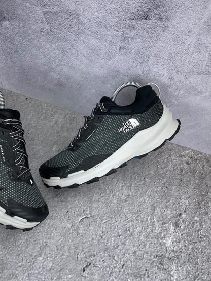 The North Face Vectiv Fastpack Futurelight NF0A5JCZ - buty sportowe, widok z góry na wewnętrzną stronę butów