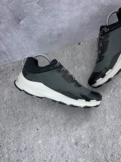 The North Face Vectiv Fastpack Futurelight NF0A5JCZ - buty sportowe, wewnętrzny panel lewego buta