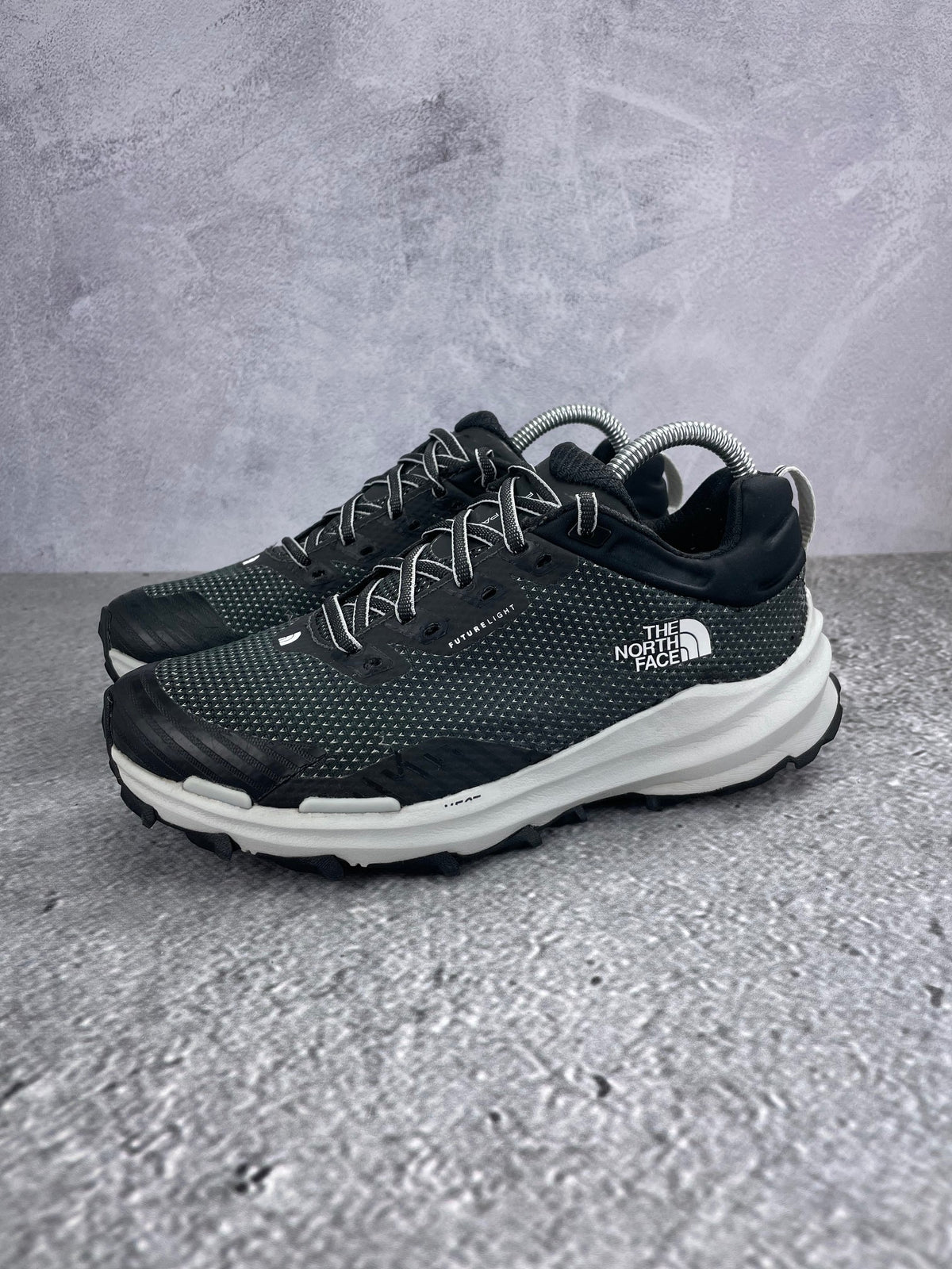 The North Face Vectiv Fastpack Futurelight NF0A5JCZ - buty sportowe, widok z boku na tle studyjnym