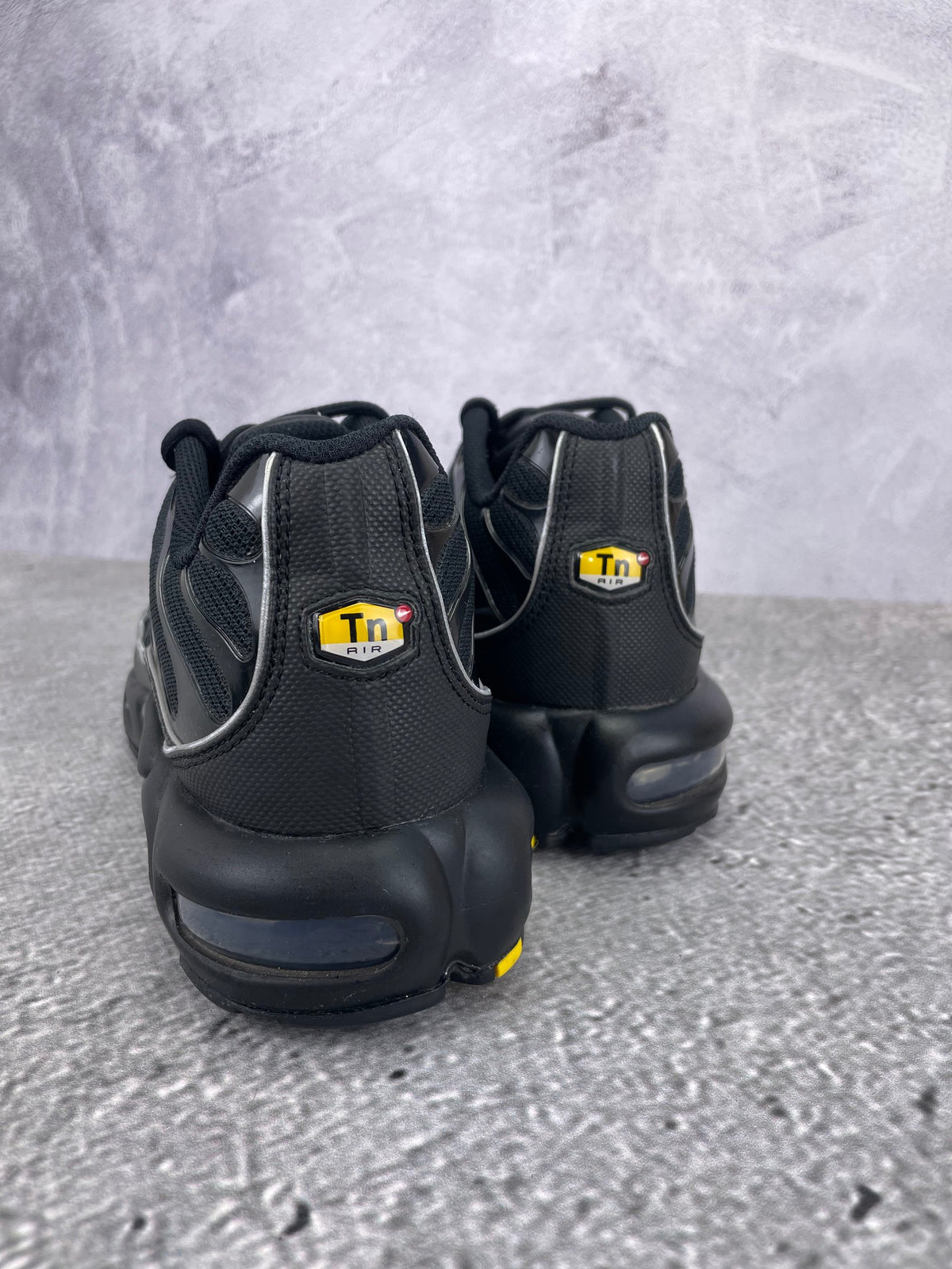 Nike Air Max Plus Black Reflective - buty sportowe, widok z tyłu