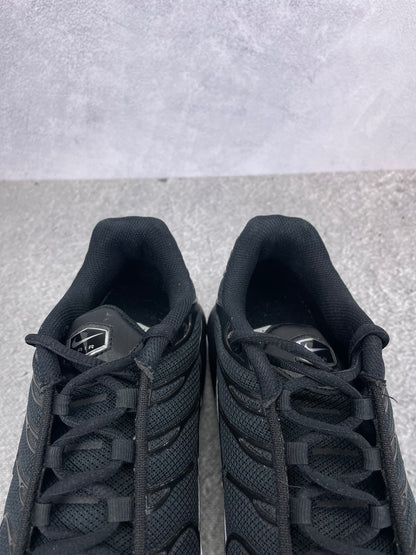 Nike Air Max Plus Black Reflective - buty sportowe, zapiętki butów