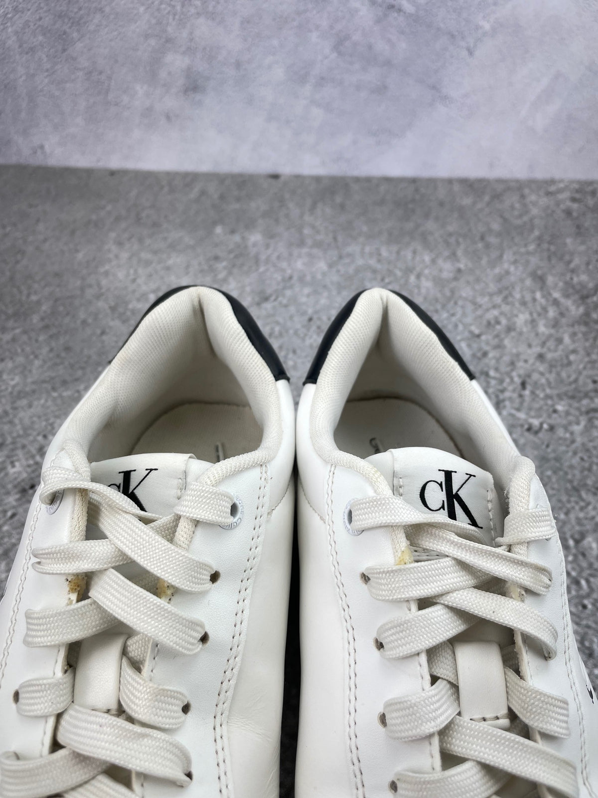 Calvin Klein Cupsole YM0YM01369 - buty sportowe, zapiętki butów